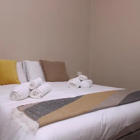 John's Pensión Villa D'agri